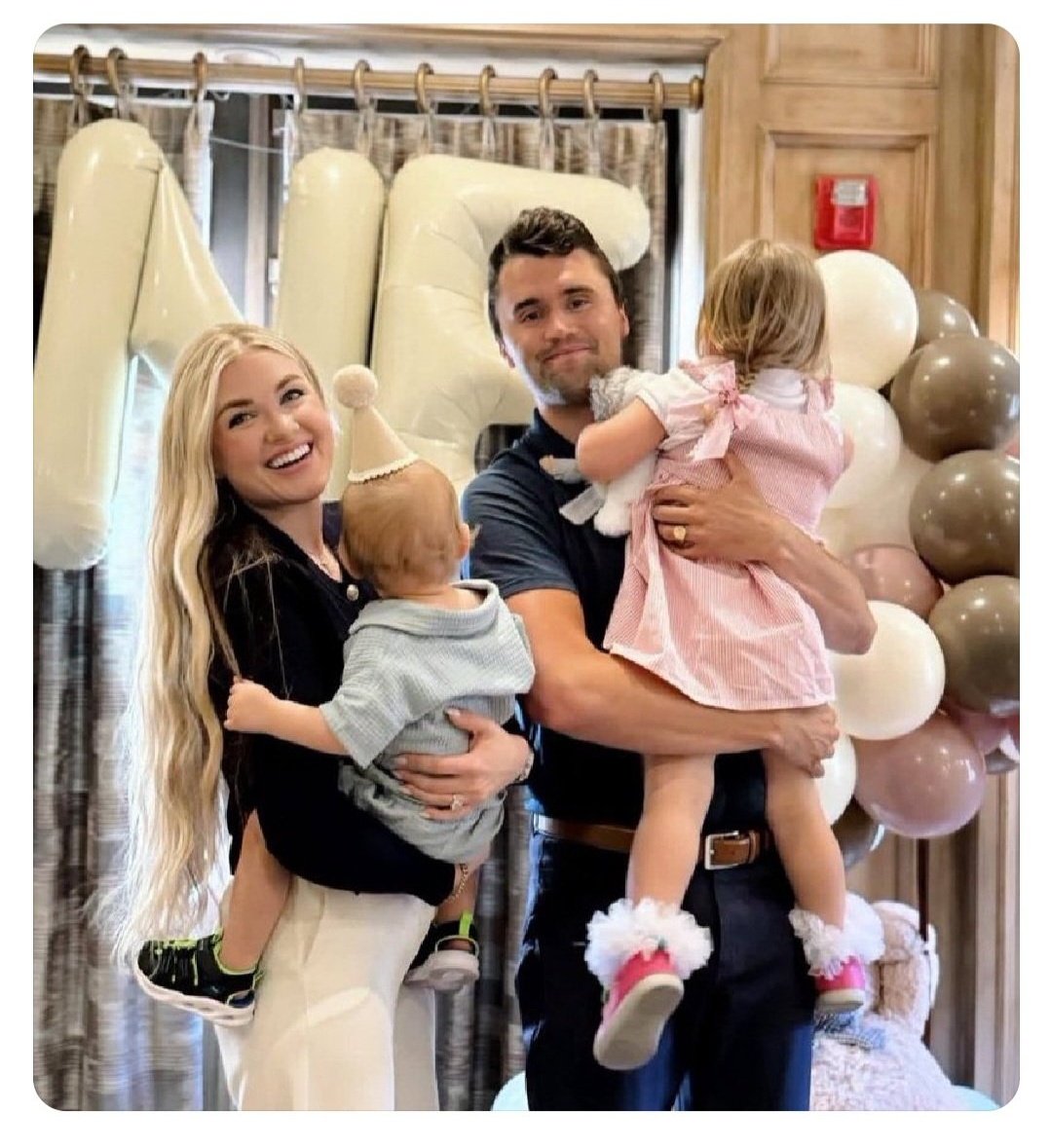 AbibellaBest's tweet photo. @FlowsAndolini Imagine what he said about his own daughter! 
Too weird. Hope his family finds peace. https://t.co/V57er9N3VB