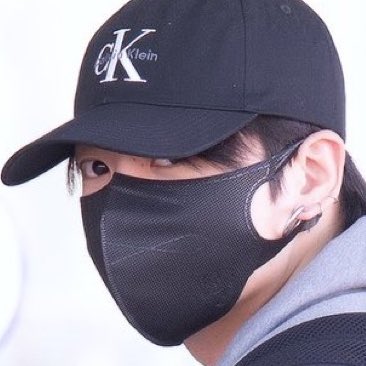 my baby what’s that mark on his nose 🥺