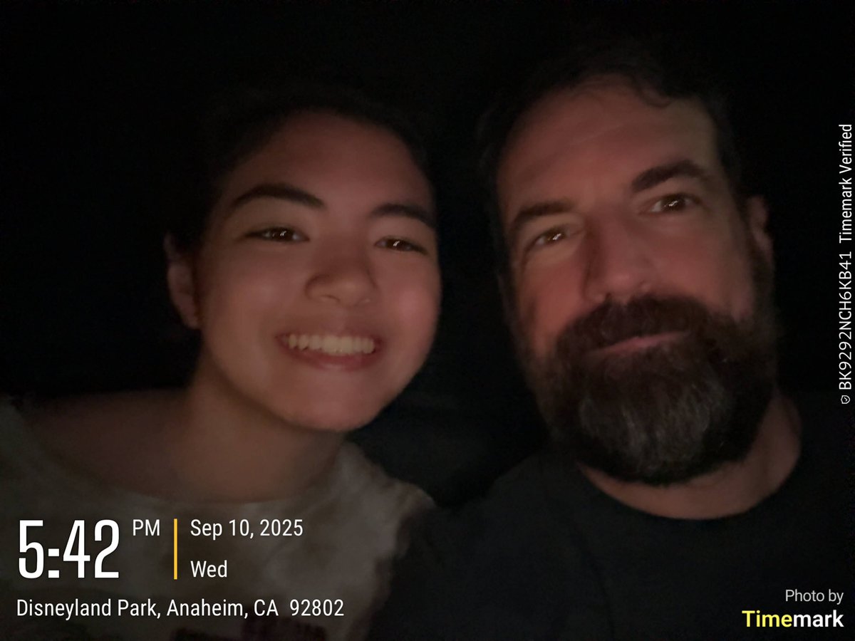 Ride 40. Haunted Mansion Holiday <a href="/RideEvery/">EveryRideChallenge</a> <a href="/RideEveryHQ/">Every Ride HQ</a> #RideEveryDLR @parkeology #ParkeologyChallenge