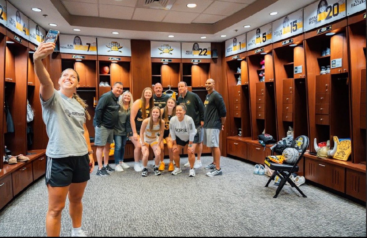 gabbyhoops32's tweet image. Thank you so much @NKUNorseWBB for a great unofficial visit! I had a blast meeting all the players and looking around campus!! @coachjeffhans @coachbstow24 @coach_gabbyj @CoachMolly_ @BryceMcKey @Legends_Bball @mtolli30 @GirlsBkb