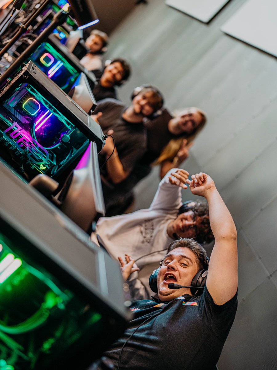 We are BACK! ☄️ UTD Valorant is gearing up for their first NACE Superconference game of the season against <a href="/WVUEsports/">WVU Esports</a>! 💚

Tune into the Twitch stream NOW!
twitch.tv/utdesports

📸 <a href="/brookehudymedia/">Brooke Hudy</a>