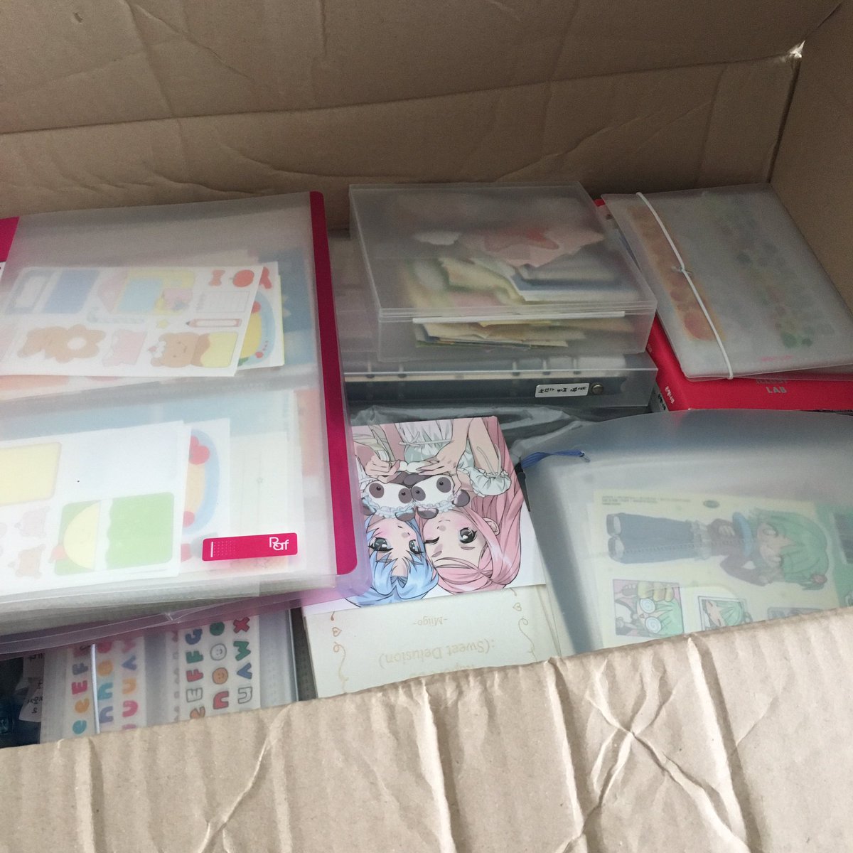 다꾸 물품 오다 🥹🥹🥹
무게때문에 마테는 못 보냈지만
너무 행복해 🥹🥹