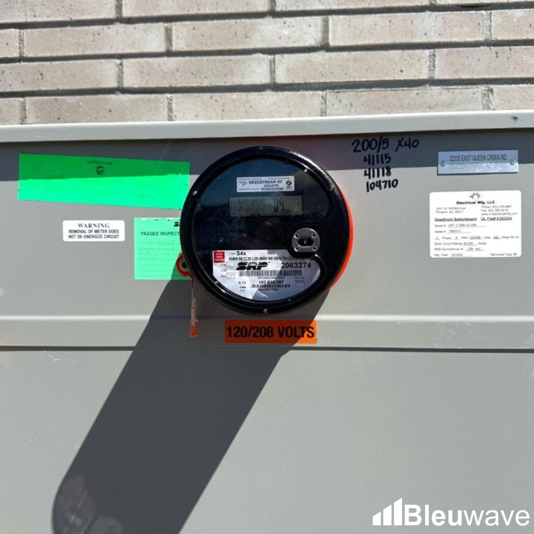 BleuwaveGC's tweet image. 🚧Progress continues at the America First Credit Union – Queen Creek site

✅ Sunshades and #Cladding taking shape
✅ Salt River Project set meter and energized the site
✅ #Drywall finishes continue
✅ #Concrete poured for drive-thrus, curbs, and gutters

#creditunions