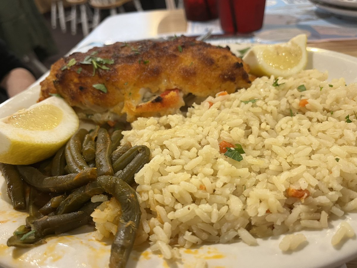 MarcHurBoston's tweet photo. Airport dining at its best, and that baked feta might be the best thing I’ve eaten so far this year. #Tasos #Norwood https://t.co/RpUHtJpht7
