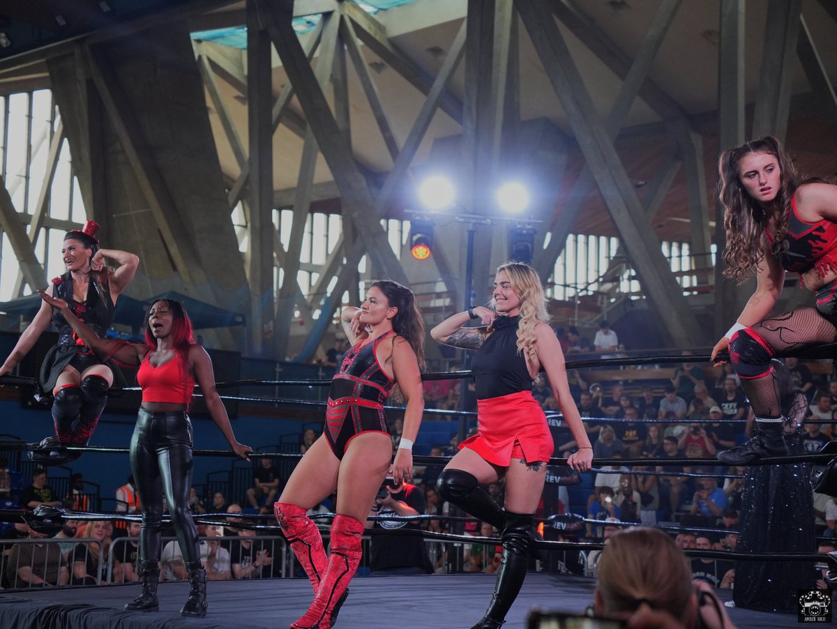 Amber Nicole tweet media