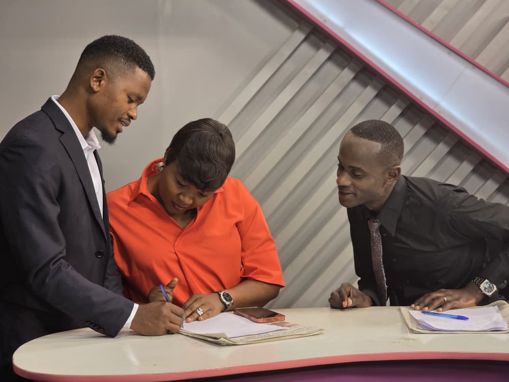 CephasLink's tweet image. Heavenly Father, we thank You for bringing us together today. Bless our time, guide our thoughts and help us work in unity. Amen