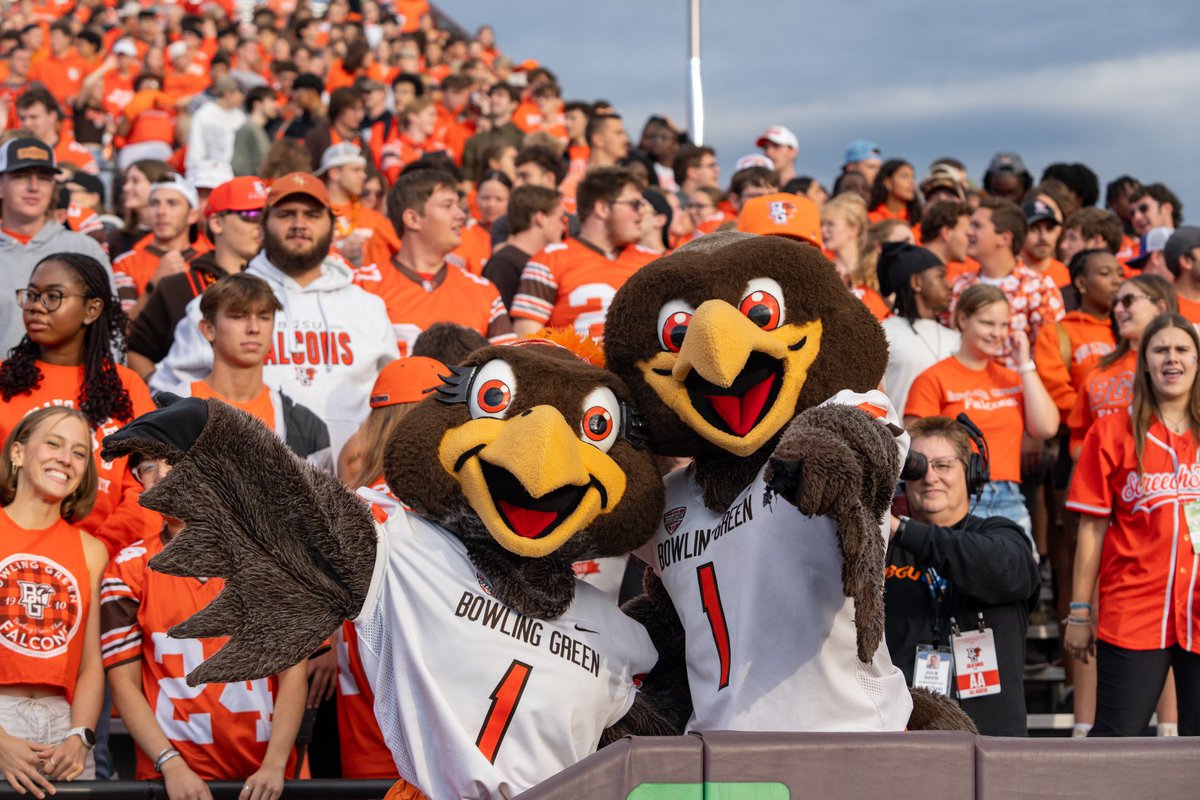 I will be attending the Liberty vs Bowling Green game this weekend!!

<a href="/CamdenDietz/">Camden  Dietz</a> 
<a href="/BG_Football/">BGSU Football</a> 
<a href="/Coach_Jackson/">Derrick Jackson</a> 
<a href="/Brucejo26064403/">Bruce fennell ( CoachJones)</a>