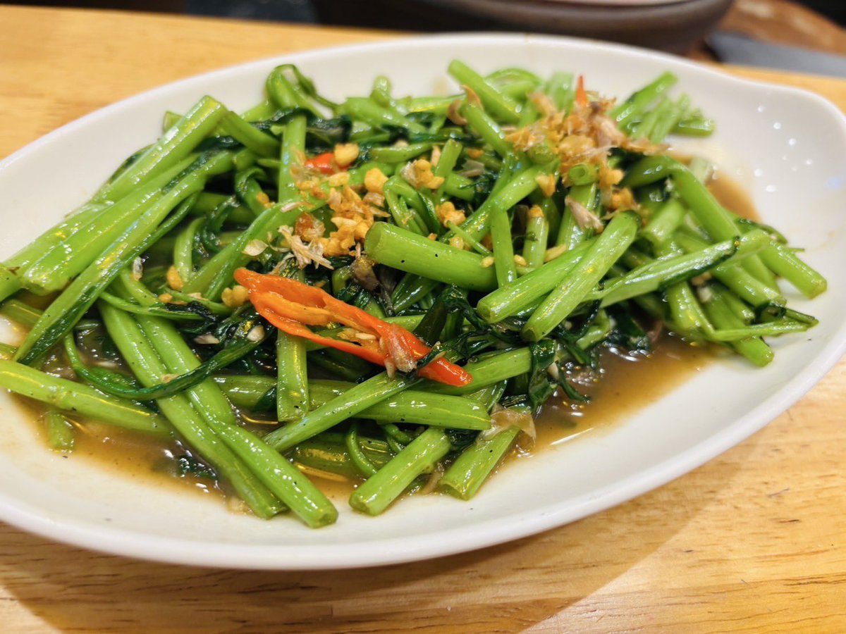 at_isan's tweet photo. Which Isan dish is your favorite? We use high-quality, fresh ingredients and bold flavors in every dish, ensuring a delicious and clean meal. ✨😋

#atisan #isanfood #isan #อาหารอีสาน https://t.co/KXpwppwon1