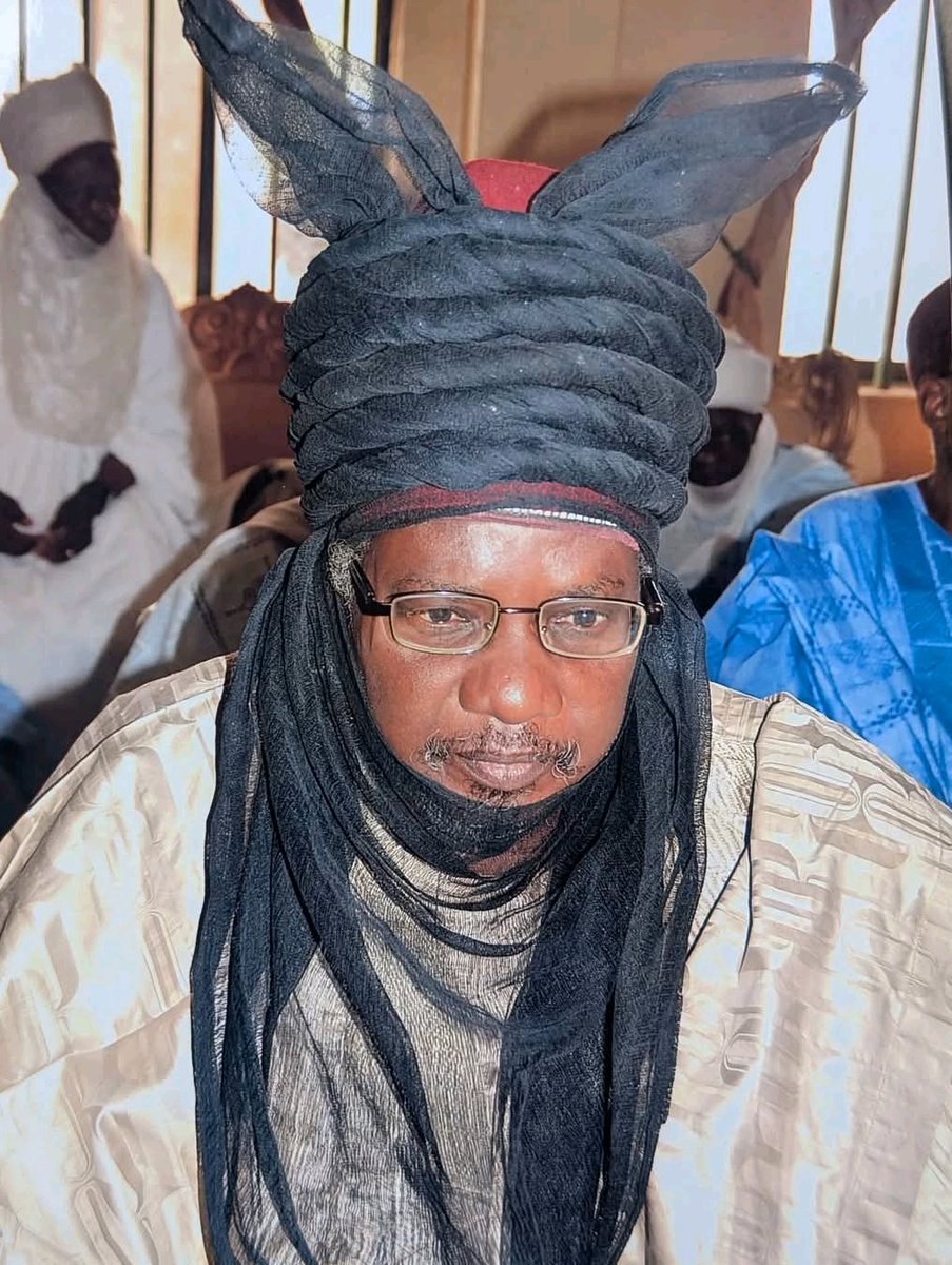 Zazzau_Emirate's tweet photo. Inna Lillahi Wa Inna Ilaihi Raji’un

With deep sorrow and total submission to the will of Allah (SWT), the Zazzau Emirate announces the passing of Wamban Dawakin Zazzau, Alhaji Aminu Pate.

He passed away last night at Ahmadu Bello University Teaching Hospital (ABUTH),Shika–Zaria https://t.co/3Y6qaPRVZq