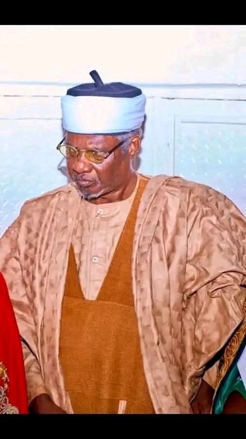 Zazzau_Emirate's tweet photo. Inna Lillahi Wa Inna Ilaihi Raji’un

With deep sorrow and total submission to the will of Allah (SWT), the Zazzau Emirate announces the passing of Wamban Dawakin Zazzau, Alhaji Aminu Pate.

He passed away last night at Ahmadu Bello University Teaching Hospital (ABUTH),Shika–Zaria https://t.co/3Y6qaPRVZq