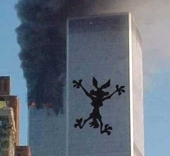 Ah dimenticavo, oggi è il 24esimo anniversario della piu grande, tragica e insabbiata false flag della storia dell'umanità.

#11settembre