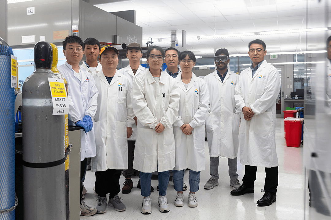 KAUST (@kaust_news) on Twitter photo A #KAUST breakthrough published in <a href="/NatureCatalysis/">Nature Catalysis</a> converts captured CO₂ into industrial-grade ethylene, a $200B market chemical used in plastics and construction.
This #innovation transforms emissions into profit and supports Saudi Arabia’s 2060 circular economy goals. A #KAUST breakthrough published in <a href="/NatureCatalysis/">Nature Catalysis</a> converts captured CO₂ into industrial-grade ethylene, a $200B market chemical used in plastics and construction.
This #innovation transforms emissions into profit and supports Saudi Arabia’s 2060 circular economy goals.