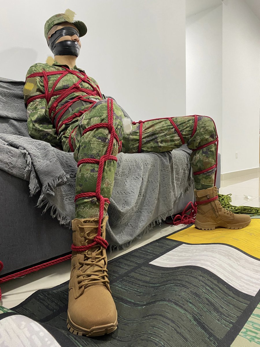 有瓜皮的一百天！

哥哥 : <a href="/Roninx21/">Ronin_x 洛宁</a> 
瓜皮 : <a href="/DriedFish_x/">鱼干</a>