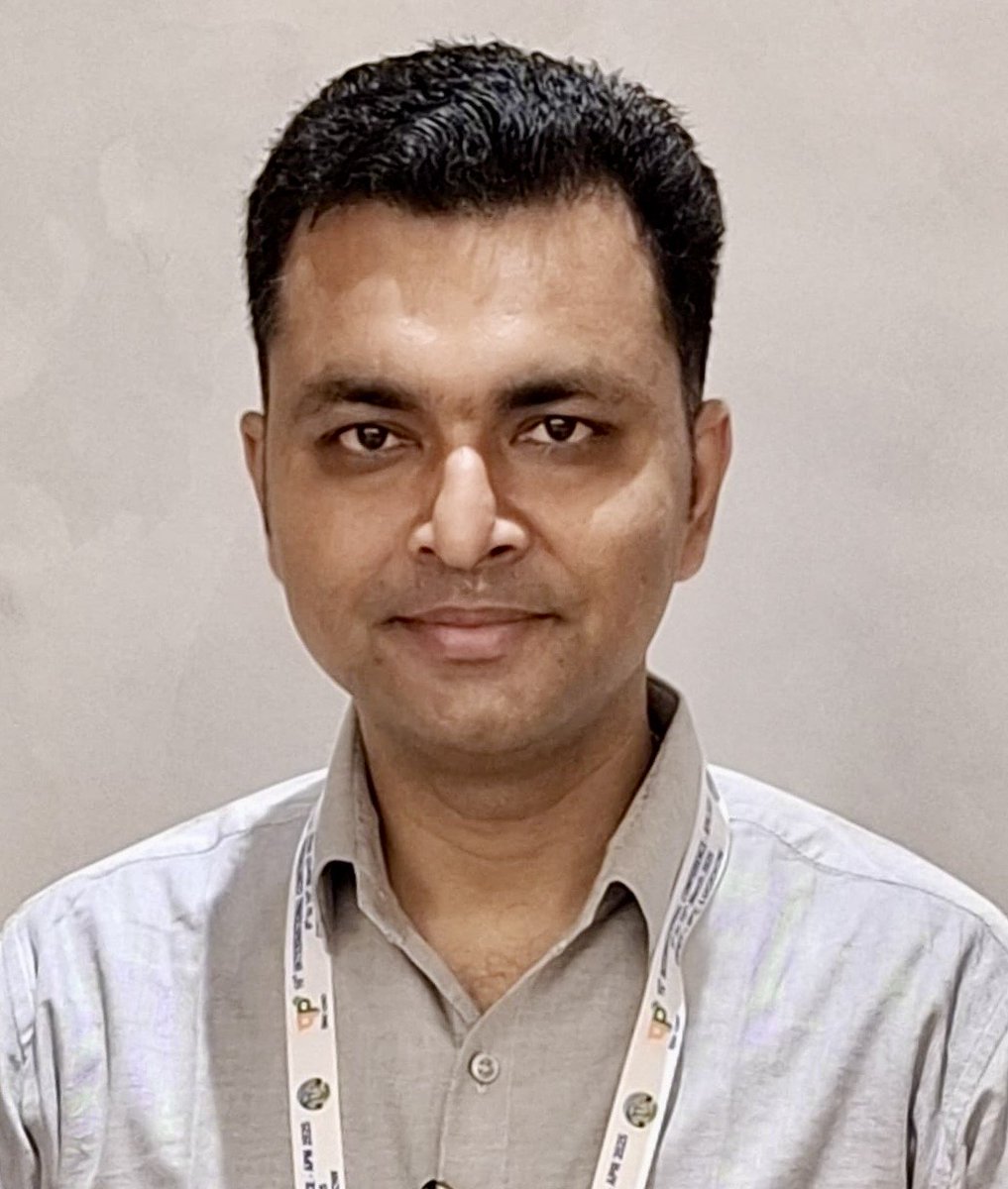 Dr. Chandra Shekhar Pati Tripathi, Assistant Professor, Dept. of Physics, Institute of Science, has been inducted as a member of the Editorial Board of the renowned Scientific Reports Journal, published by Nature Portfolio.
nature.com/srep/about/edi…

#BHU #BanarasHinduUniversity