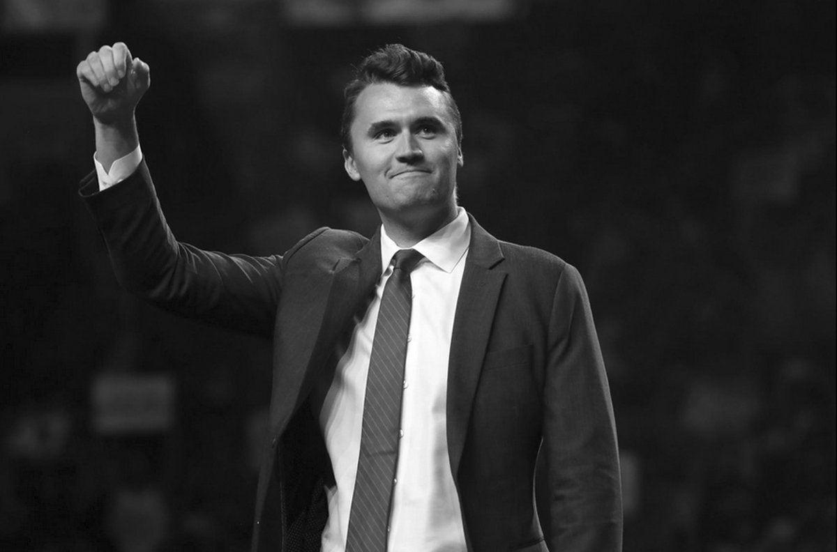 Lamento profundamente la trágica partida de Charlie Kirk, un joven líder que con su voz y convicciones marcó a toda una generación. 🕊️🙏