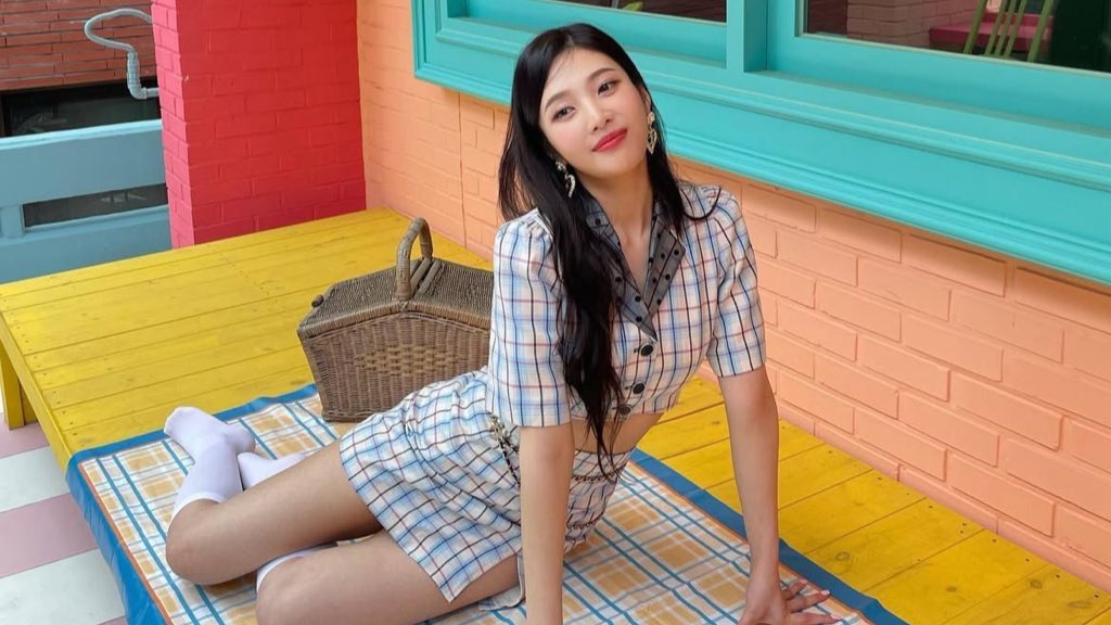 lenvrse's tweet image. ᅠᅠᅠᅠᅠ
ᅠᅠᅠᅠ     𝑏irt𝔥day ✺ ུ◌ 𝚙ar𝕥y
ᅠᅠᅠᅠ       𝑙en 𓈒 ◌ ࿓ 𝑓𝕚𝐥ms
ᅠᅠᅠᅠᅠ