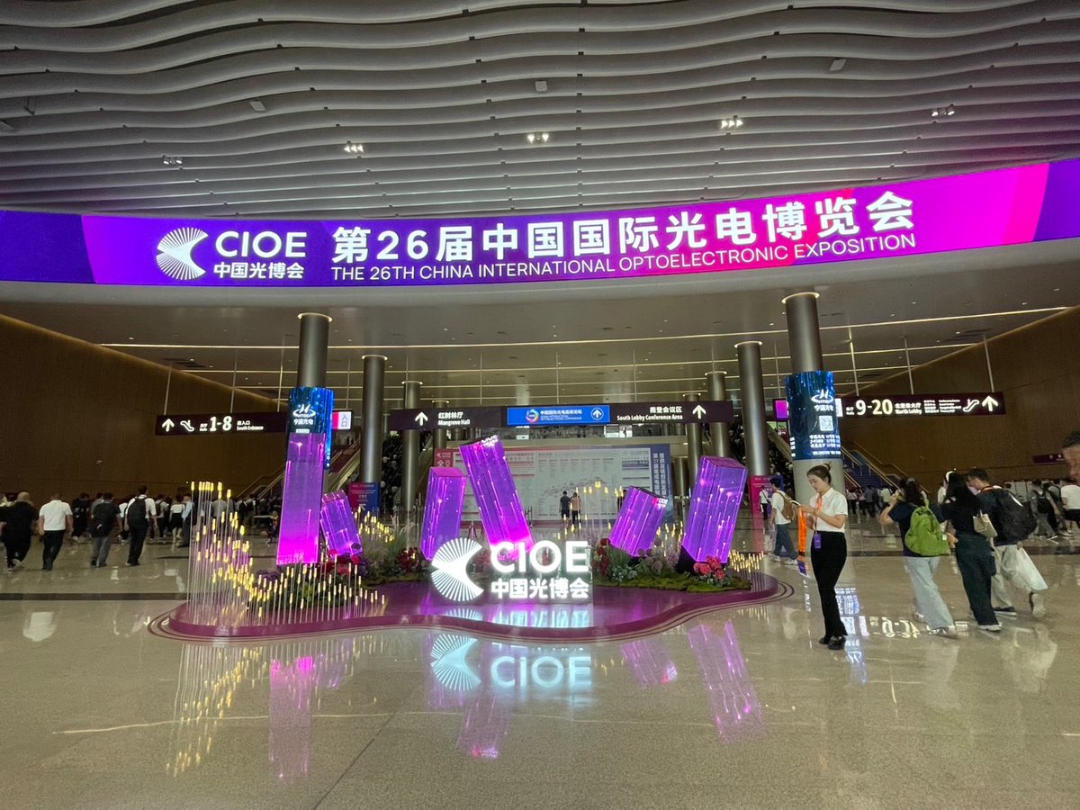 HakusanInc's tweet image. ✨𝗗𝗮𝘆 𝟮 𝗮𝘁 𝗖𝗜𝗢𝗘 𝟮𝟬𝟮𝟱!
Thank you to everyone who visited us yesterday. 

From yesterday until September 12, we are exhibiting at the @CIOE_Shenzhen.
 
📍Visit us at 𝐁𝐨𝐨𝐭𝐡 𝟗𝐁𝟏𝟑𝟖 (𝐇𝐚𝐥𝐥 𝟗)

We look forward to seeing you there!

#CIOE #fiberoptic #Hakusan