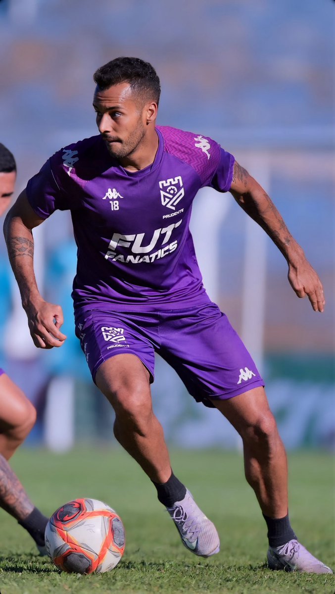 Gedeilson_92's tweet photo. Seguindo o plano ⚽️🤝🙏🦅 https://t.co/NdT5fhojW8