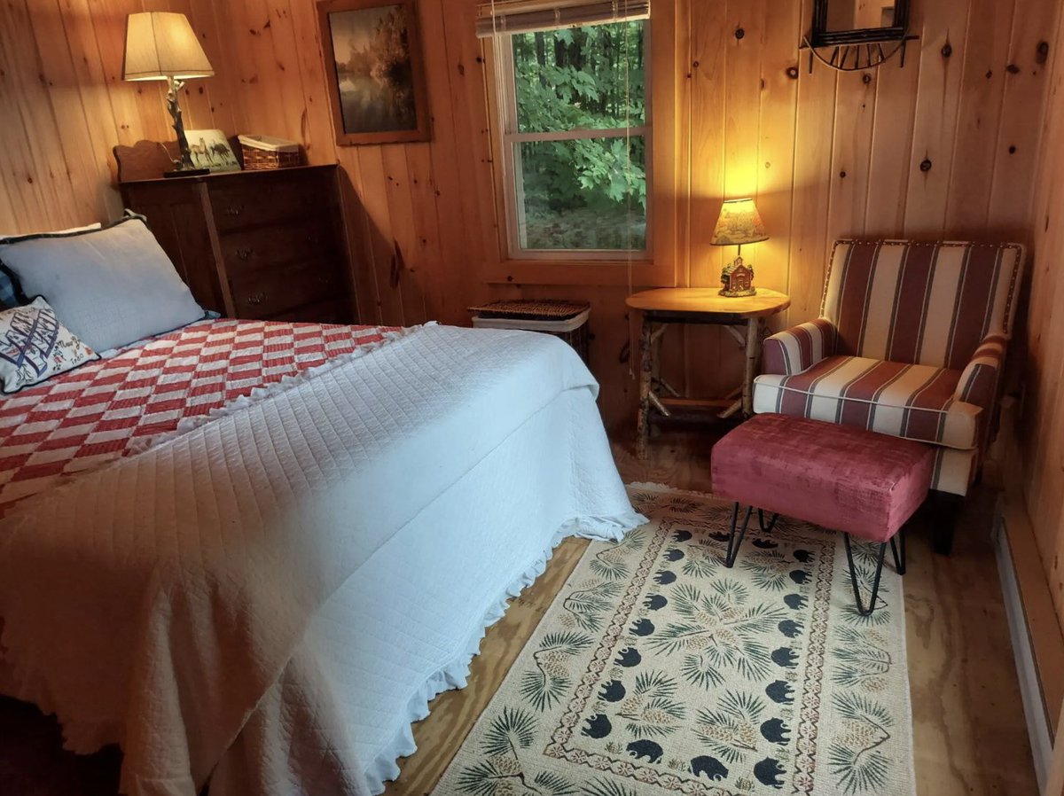 oldhouses100k's tweet image. Pre-Civil War #Schoolhouse in #NewYork, Now a Peaceful Mountain Retreat for Only $63K. oldhousesunder100k.com/former-pre-civ…