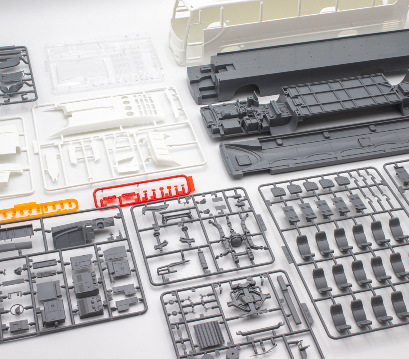 エアポートリムジン 日野 セレガ スーパー ハイデッカ 1/32 フジミ オレンジ＆ホワイトの車体カラーが鮮やか！東京空港交通仕様の