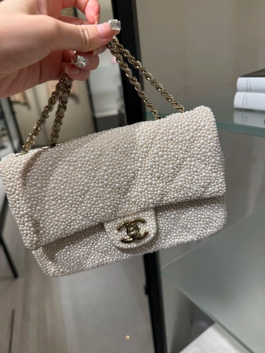 Rickcskson's tweet image. 家で久しぶりに見つけたバッグを見て、かつての自分やあの大切な日々を思い出しました✨
心の中にほっこりとした感動が湧き上がり、思わず笑顔になってしまいます😊💖🎀