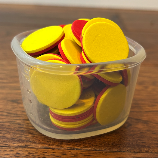 mr_stadel's tweet image. About how many red/yellow counters are in each cup?
#estimation180 #mtbos #iteachmath

If I were to dump them out...how many red? how many yellow?