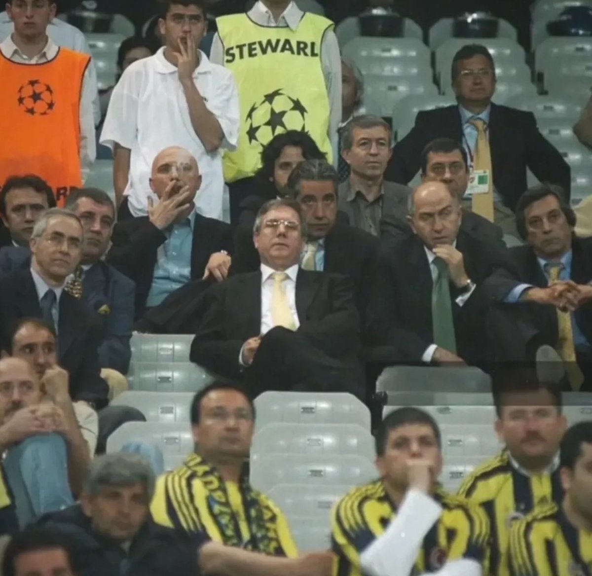 Koç gibi geldin kuzu kuzu gideceksin Ali Koç.
Fenerbahçe için en doğru aday Hakan Bilal Kutlualp. 💛💙

#Fenerbahçe