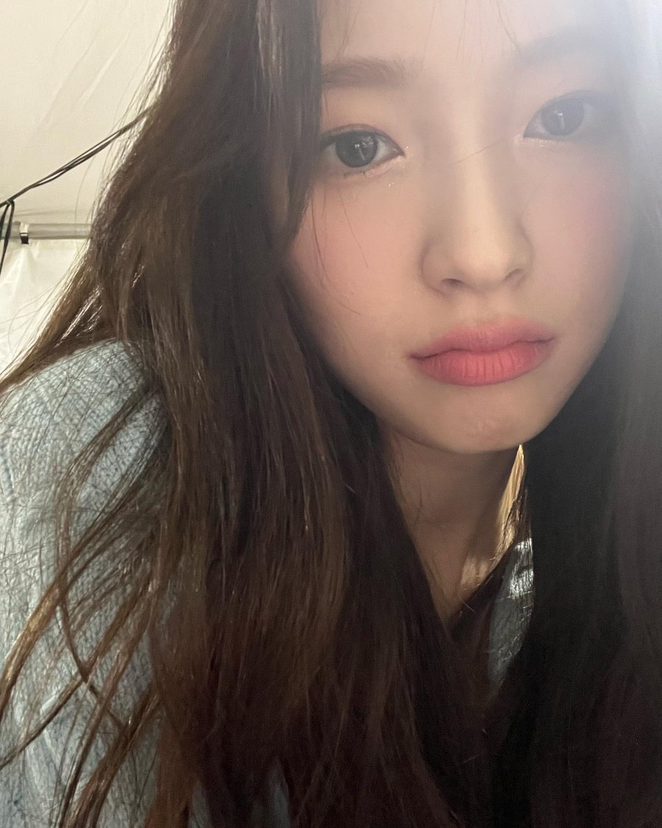 choicyewon's tweet photo. Good morning everyone 👁🫦👁 https://t.co/mgwEegrwOp
