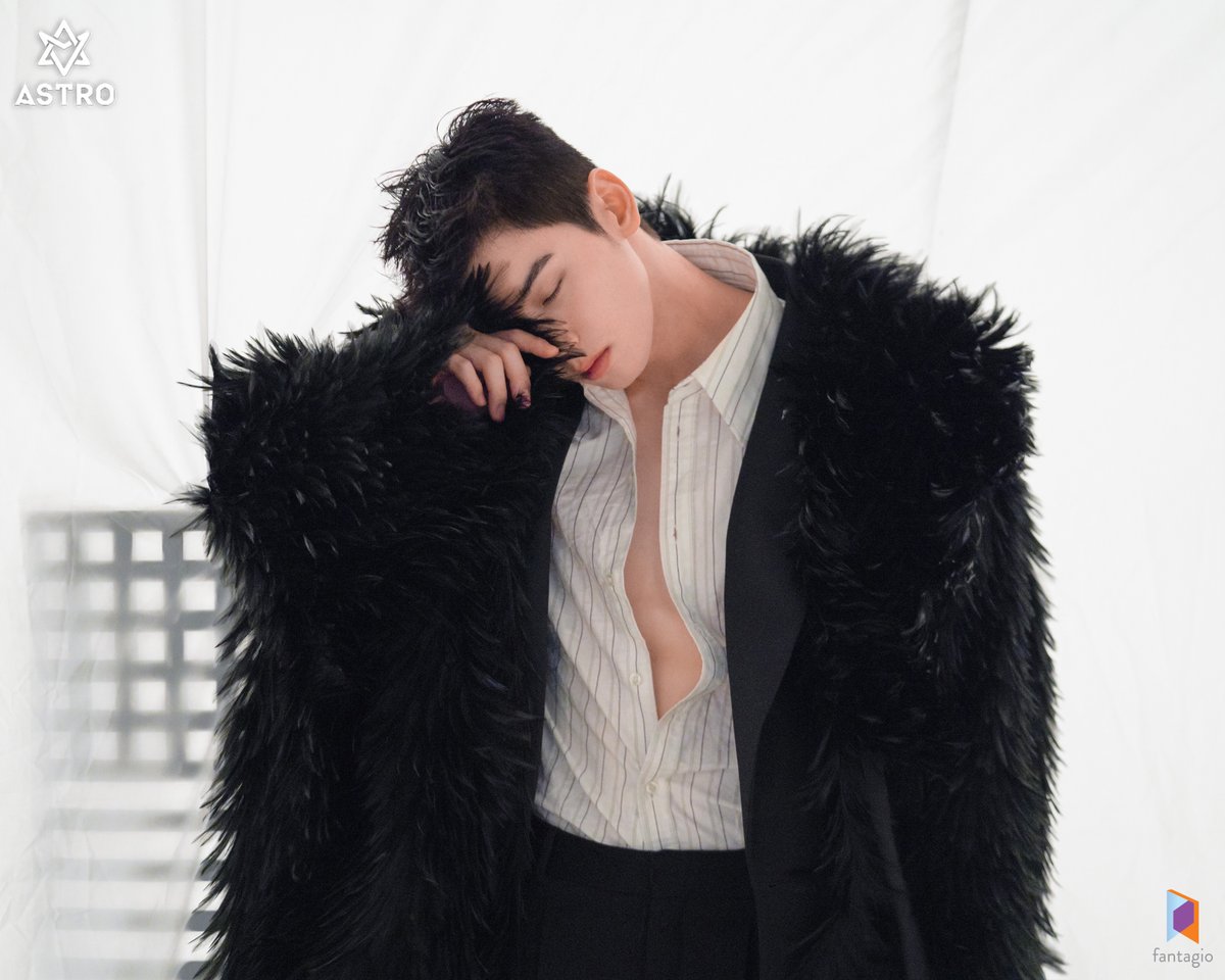 CHAEUNWOO_offcl tweet picture