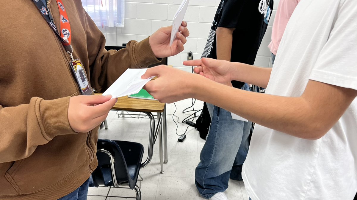 AMena_EDHS's tweet image. Just wrapped up an energizing Quiz-Quiz-Trade session with my students! 🌟 They actively exchanged questions on poetic devices, boosting peer learning and teamwork. Cooperative learning at its best—engaged minds, deeper understanding! #EdChat #CooperativeLearning #Poetry