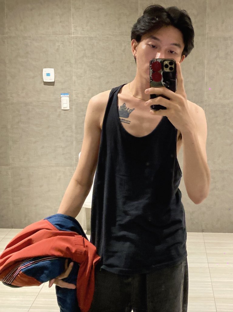 señorito 𖤓 tweet media