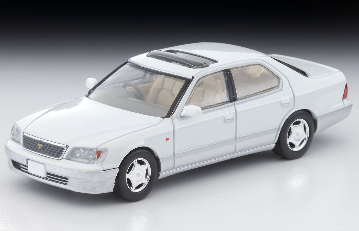 ラジコンカー トヨタ セルシオ パール ホワイト VOP 旧車
