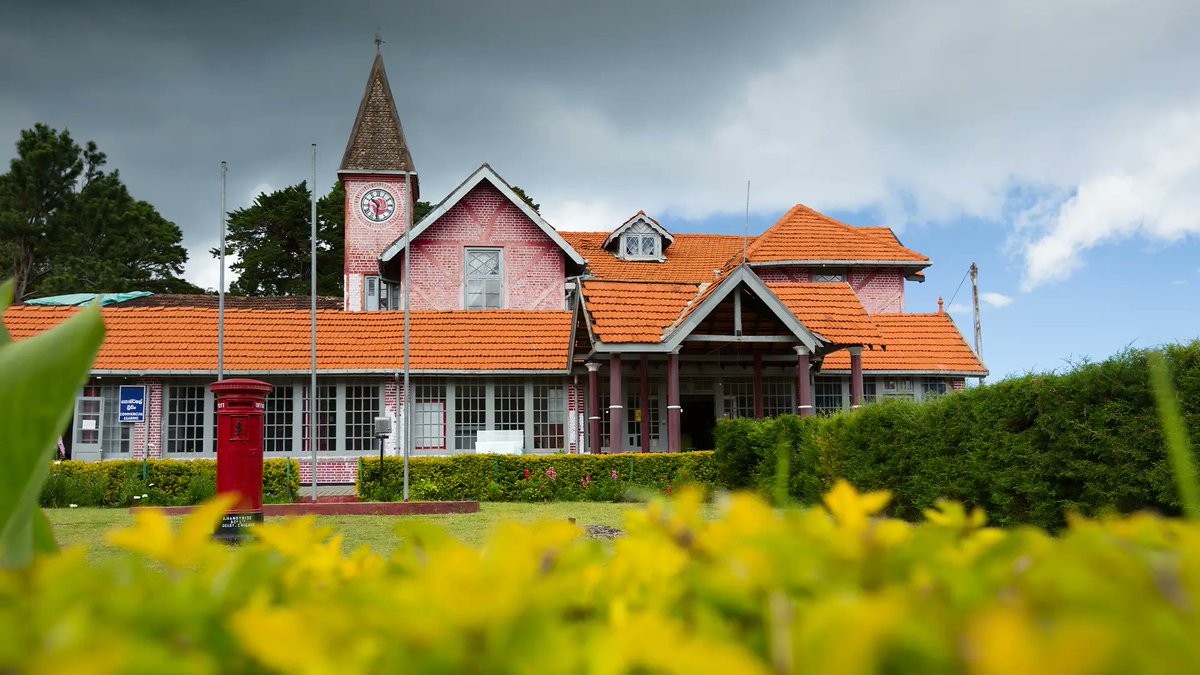 edensgardenT's tweet image. Craving a home away from home? 🌿 Discover Nuwara Eliya — Little England in Sri Lanka, where cool highland air, tea gardens, and colonial charm await !

#NuwaraEliya #LittleEngland #SriLanka #LuxuryTravel #EdensGardenTravels