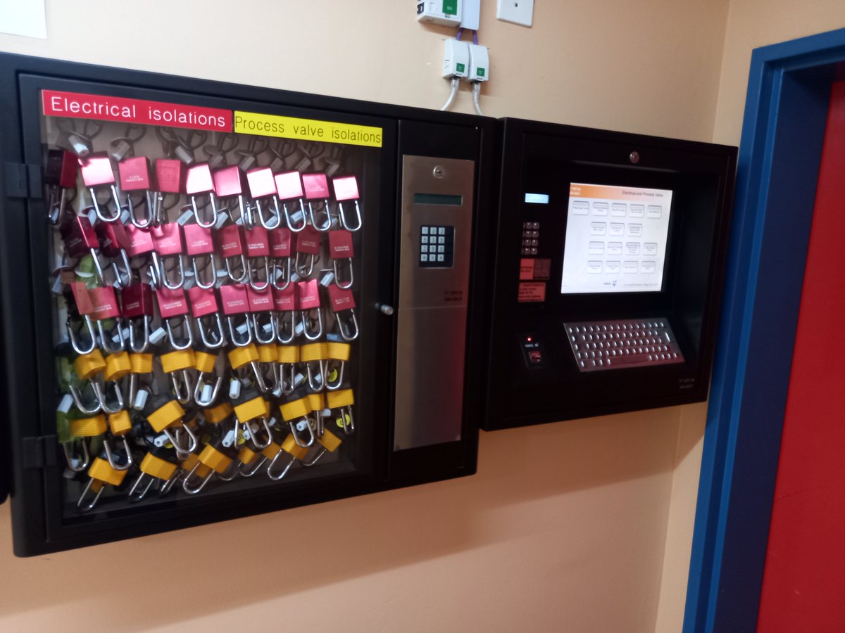 SimpologyGroup's tweet photo. Stop juggling outdated systems. ✨
Start focusing on Zero Harm &amp; efficiency.

At Simpology, we deliver lock-out tech,  vehicle &amp; key management, and smart tools that protect people &amp; assets.🔧👷🔐

Let’s secure your next project.🔒
#WorkplaceSafety #DigitalTransformation https://t.co/HMojgi58vg