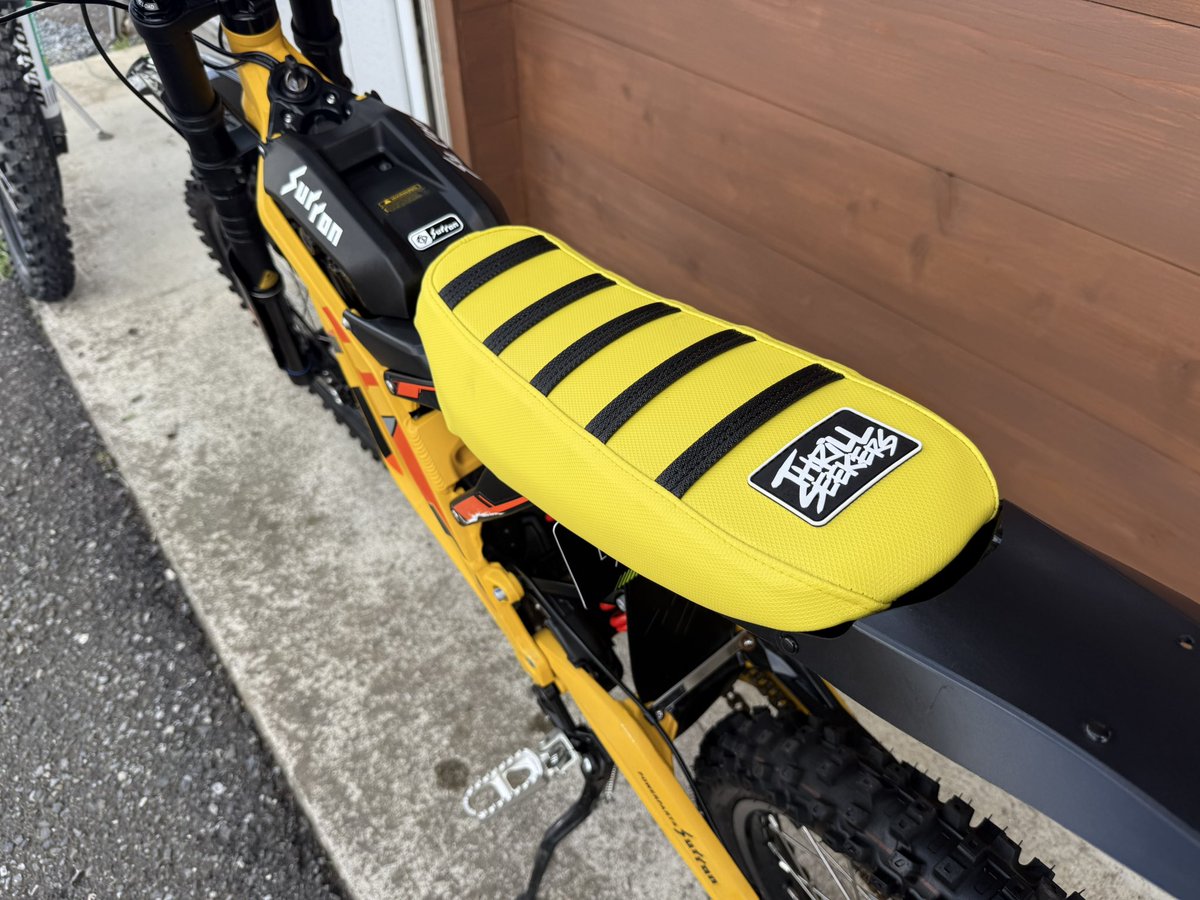 nagmotors's tweet image. ナグモ10周年記念中古車セール！
SURRON LightBeeX
走行164km、スリルシーカーシートカバー、前後マグラブレーキなど
43万円税込のところ4万円引き
39万円ポッキリ
#surron
#lightbee