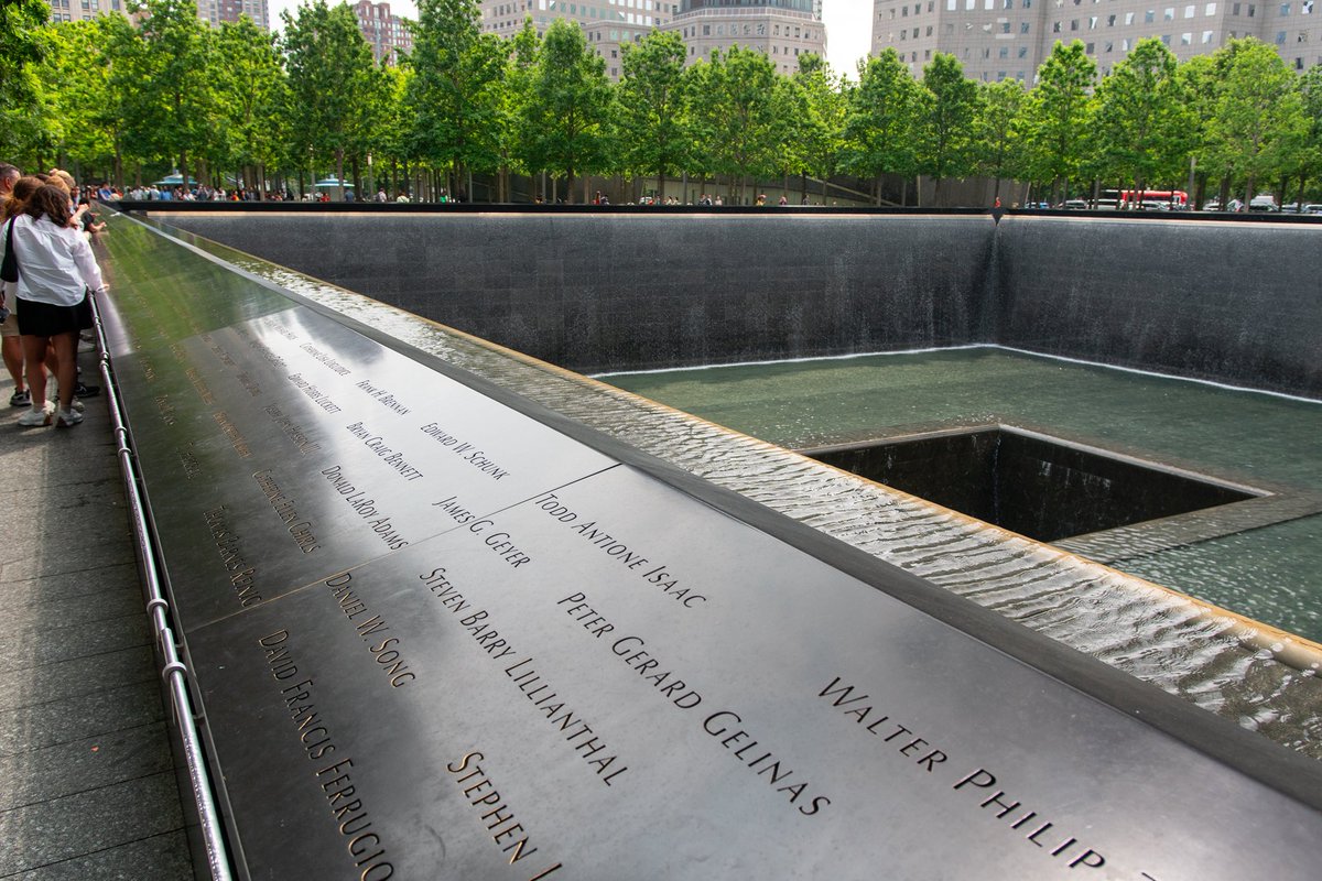 Today on 9/11 we remember the 2,977 innocent people lost 24 years ago in New York, Virginia, and Pennsylvania. Latvia 🇱🇻 stands in solidarity with our ally the U.S. 🇺🇸 in our fight against terrorism. #NeverForget

📸: Renāte Beķere