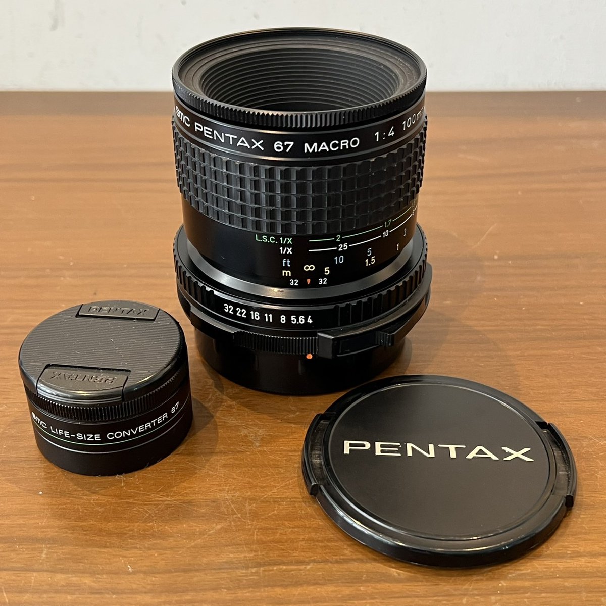 SMC PENTAX 67 100mm f4 マクロ　接写レンズ付き PENTAX smc PENTAX67 MACRO 100mm f4 - 三葉堂寫眞機店