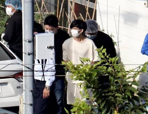 shin (@r230614_shin) on Twitter photo 佐賀県で民家に訪問し
女性にナイフを突きつけ一万円奪った直後に、首と腹を複数回突き刺して惨殺した殺人鬼のベトナム人 ダム・ズイ・カン。
その後女性の母親の首も切りつけた。
絶対に死刑にしろ。
この頭の狂った人殺しを日本に招き入れたのは誰だ?? 佐賀県で民家に訪問し
女性にナイフを突きつけ一万円奪った直後に、首と腹を複数回突き刺して惨殺した殺人鬼のベトナム人 ダム・ズイ・カン。
その後女性の母親の首も切りつけた。
絶対に死刑にしろ。
この頭の狂った人殺しを日本に招き入れたのは誰だ??