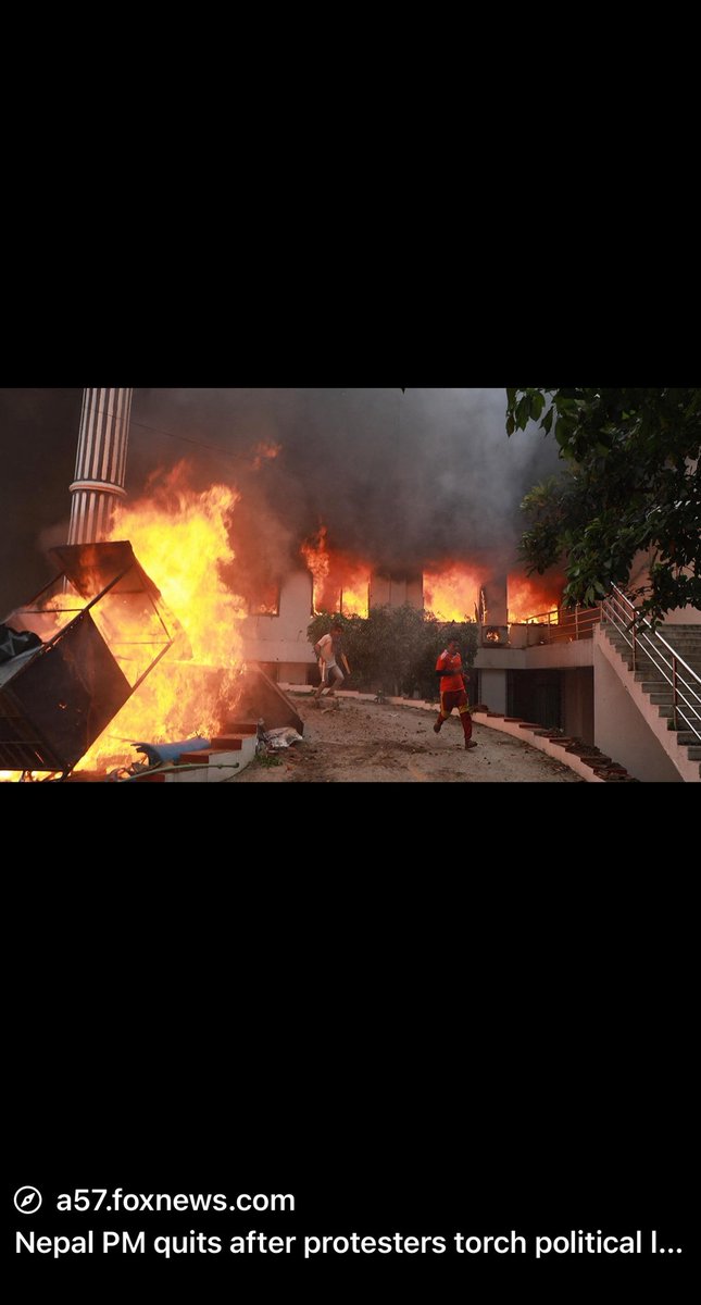 לא הבנתי, 
יש בעיה בהעלאת תמונה של בית רה״מ נפאל לשעבר עולה באש?
כי הלילה נעצרה יולנדה תבור והבוקר היא מובאת להארכת מעצר