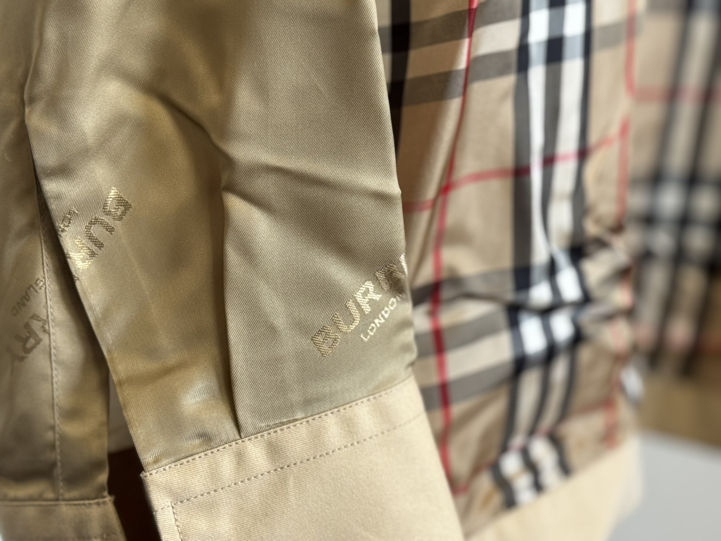 トップス BURBERRY burberry-ombre-check-ekd-wool-