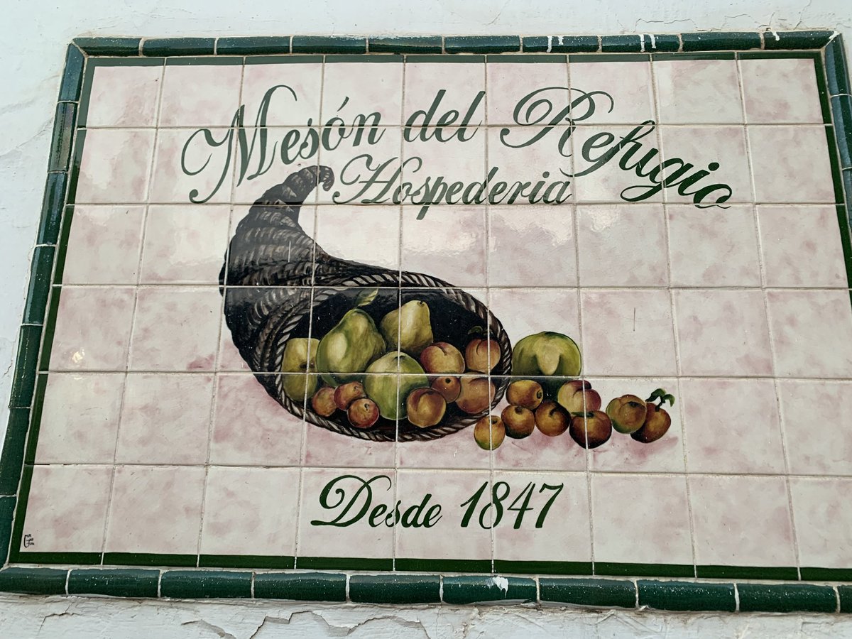 Mesón del Refugio tweet media