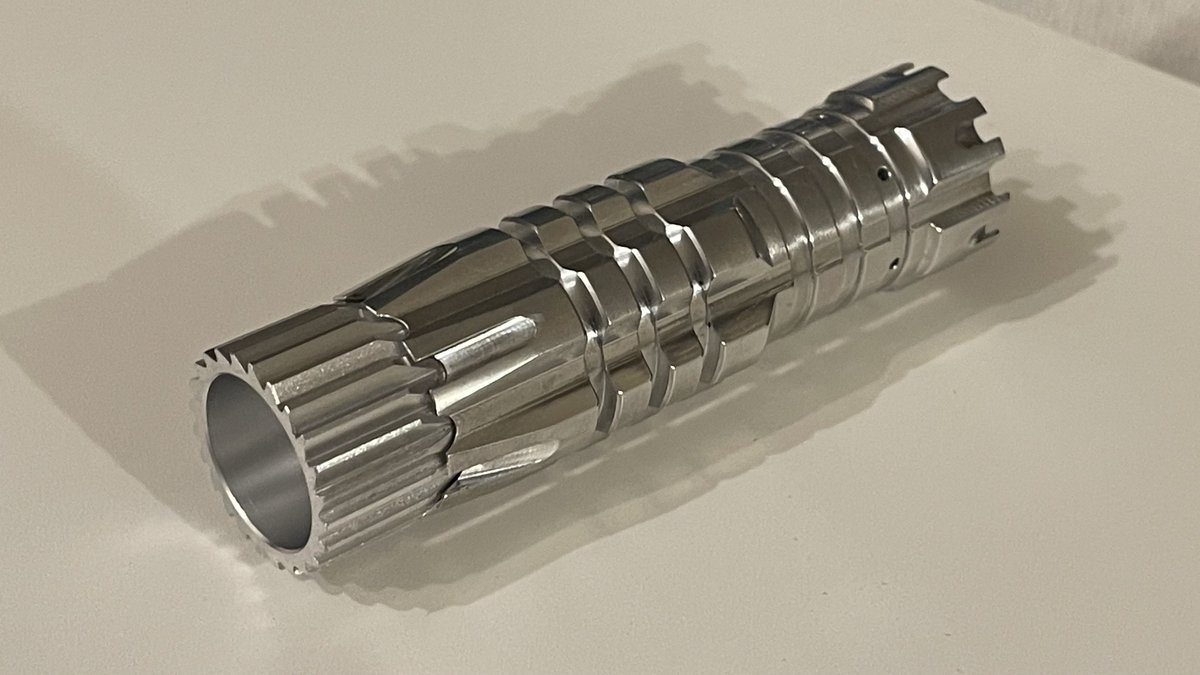 m00n_r1der_jmpc's tweet image. アルミにはアルミだよなやっぱり
何だか純正は6061じゃ無い感じがする
7075とかなのかなぁ
成分分析しないと分からんのが辛い