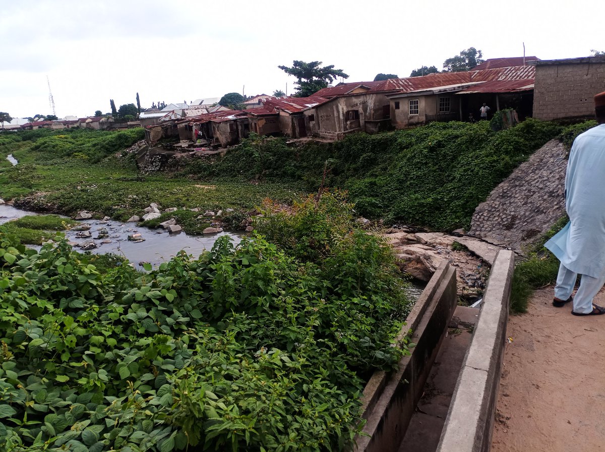 NEWMAP_NIGERIA's tweet photo. The Team was received by the Niger State Project Coordinator, Mr. Usman Garba Ibeto, &amp; SPMU staff, the team toured flood/gully erosion sites across the state. 🌍🌱 #FPMU #SPMU #NigerState #ErosionControl #ClimateAction #Nigeria https://t.co/bNczl2gKkS