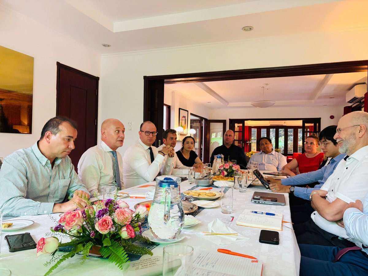 NL in Vietnam tweet media