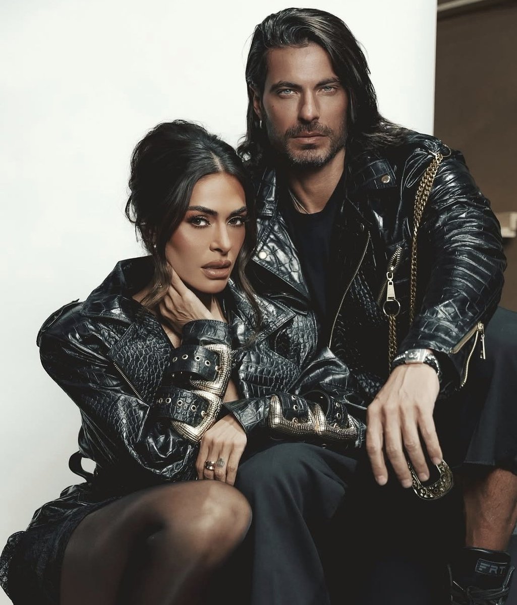 RosaDistrito's tweet image. Asi luce @GalileaMontijo en la séptima gala de eliminación de @LaCasaFamososMx. El look corre a cargo de #Marlow y #Entos.

Navega en nuestra revista digital rosadistrito.com 

#RosaDistrito #ElEspacioQueDisfrutamosTodes