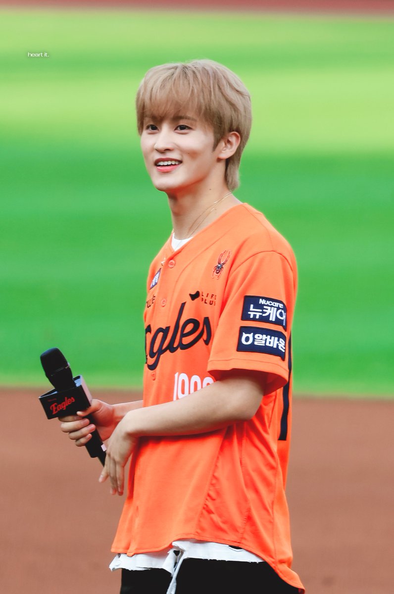 250823 한화이글스 시구

#MARK #MARKLEE #마크