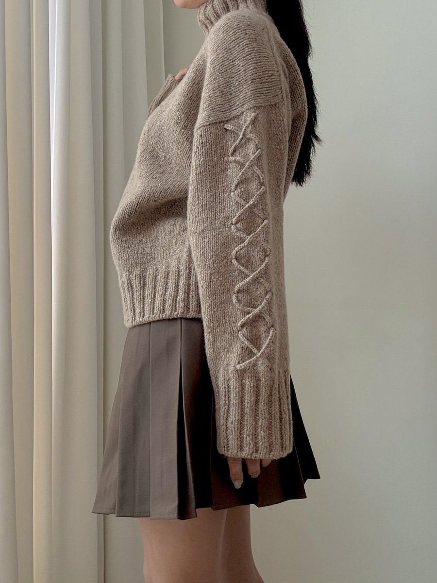 첫번째 샘플 작업 완료
두번째 샘플 작업중
코드엑스풀오버
코드X풀오버
Cord X Pullover