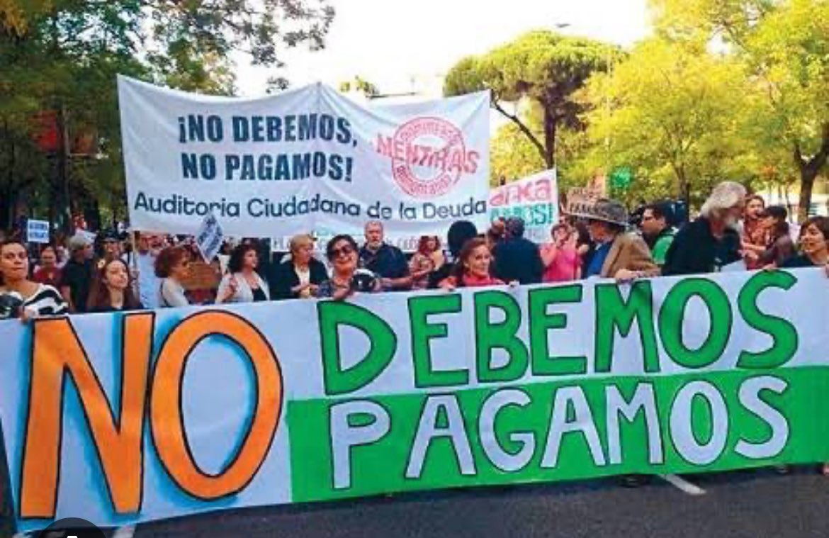 Oigan para el último capítulo de mi tesis, quiero hacer un archivo colectivo 🌎 de pintas, grafitis, carteles e intervenciones que hablen sobre la deuda, el endeudamiento y el sistema financiero. 
¿Me ayudan a recopilarlo? 

#Deuda #CancelDebt #Debtfeminism #Archivocolectivo