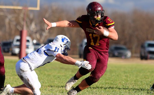 #Kpreps The Pick List ➡️ Previews &amp; Predictions for Week 2 of the 2025 season!  
➡️ kpreps.com/kansas/news/?i…
📷 Everett Royer <a href="/KSportsImages/">Everett Royer</a>