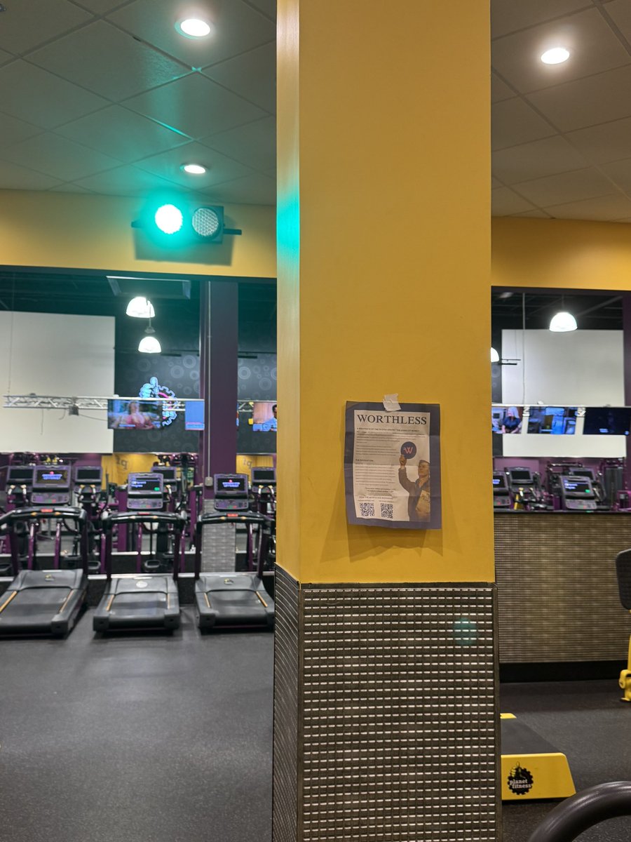 bigazzwhale's tweet image. WORTHLESS DEFLATION PAPERS

Miami, Florida 09/11/2025 📌 🌎 
@NikolaiHauckx @buyworthless #worthless